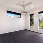 03_carpeted_room_retouched